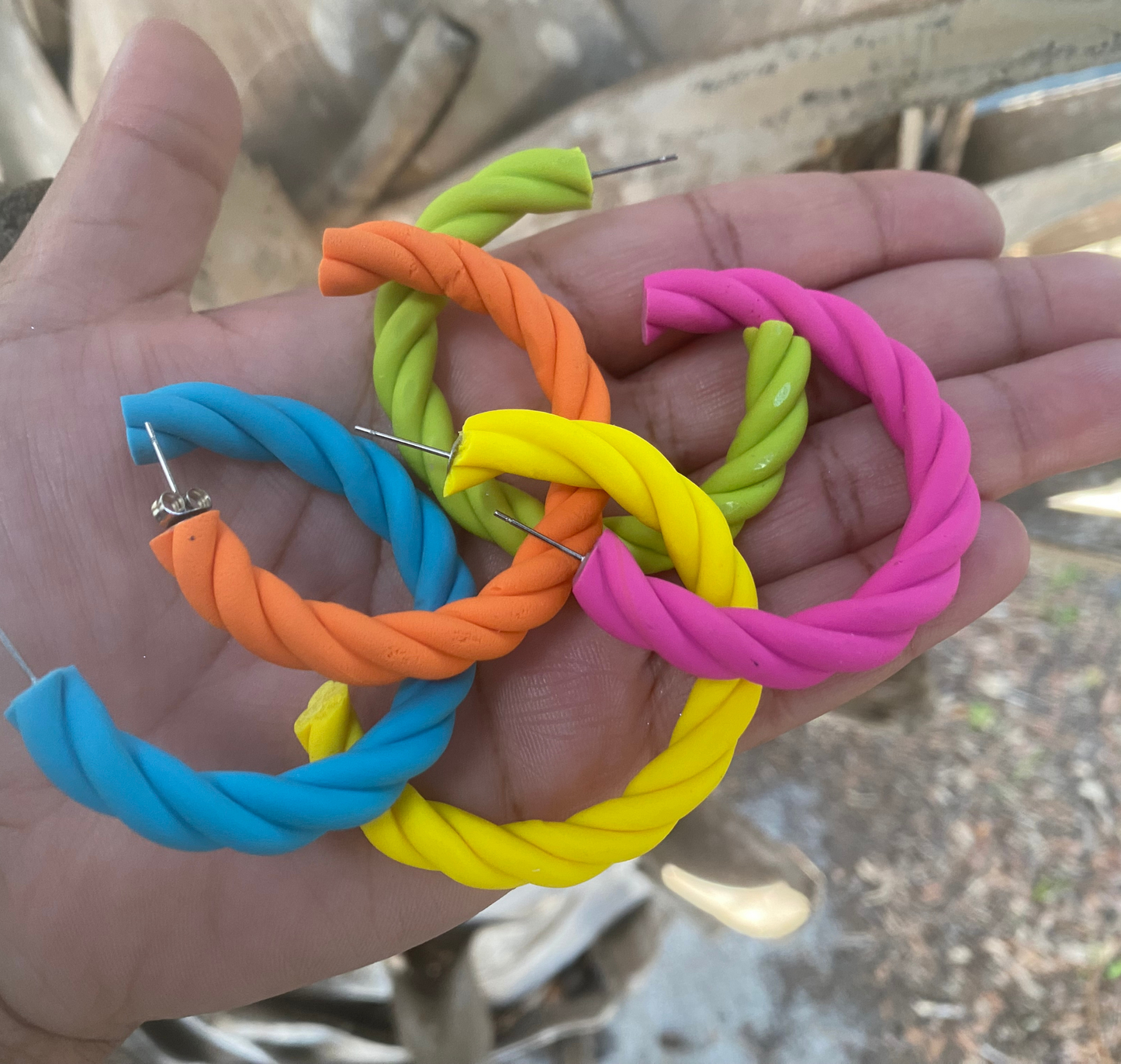 TWISTED Hoops
