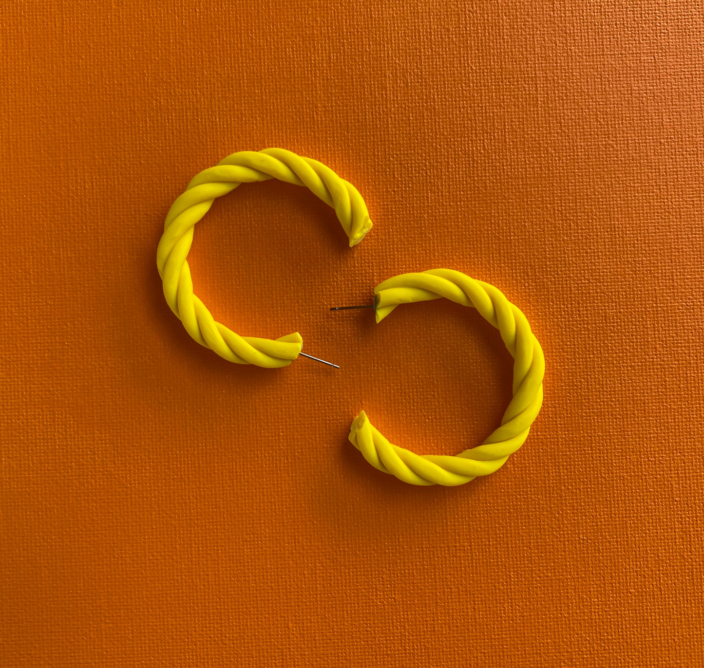 TWISTED Hoops